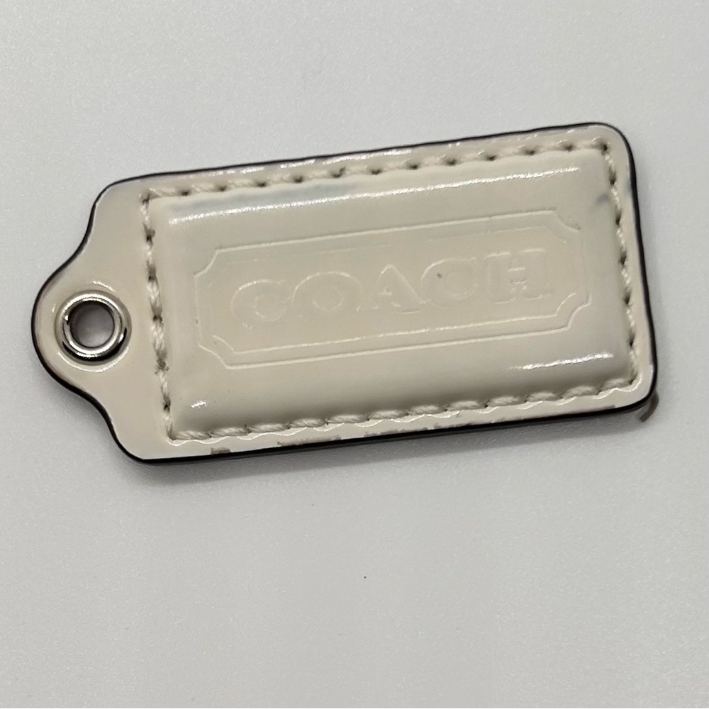 Coach Off White Patent Leather Purse Hangtag - Picture 4 of 8